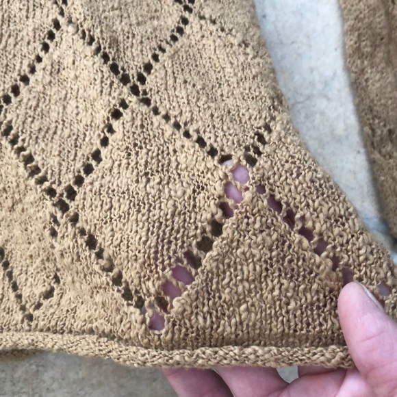 IB Diffusion tan sweater - Picture 6 of 11